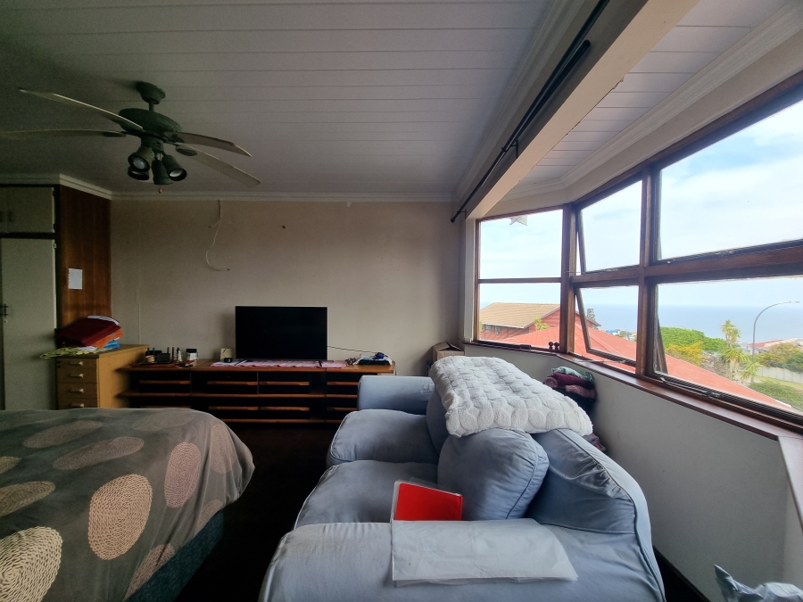 6 Bedroom Property for Sale in Dana Bay Western Cape